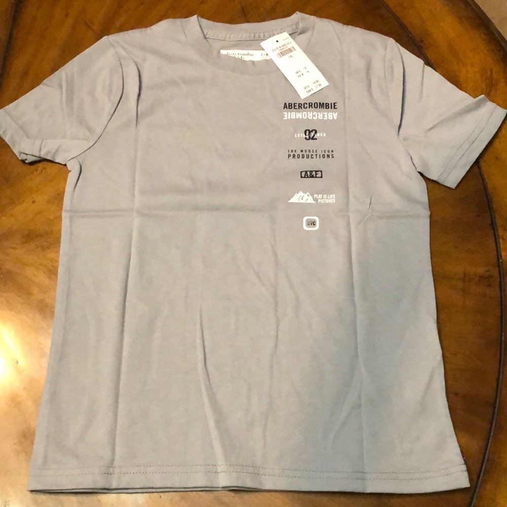 Abercrombie Kids short sleeve tee. New with tags.